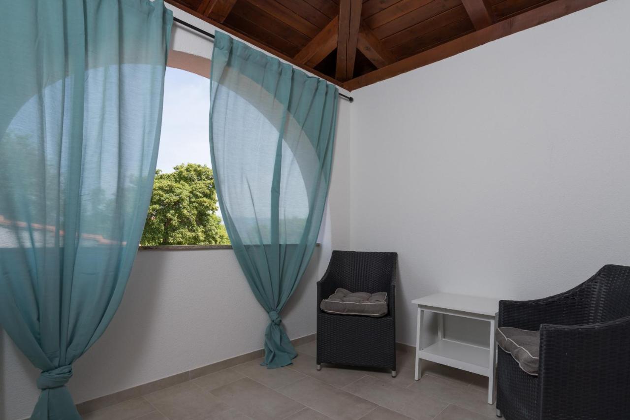 Stone Lady Holiday Home With Pool&Hot Tub,Sauna,Bbq,Garden Rasopasno Εξωτερικό φωτογραφία