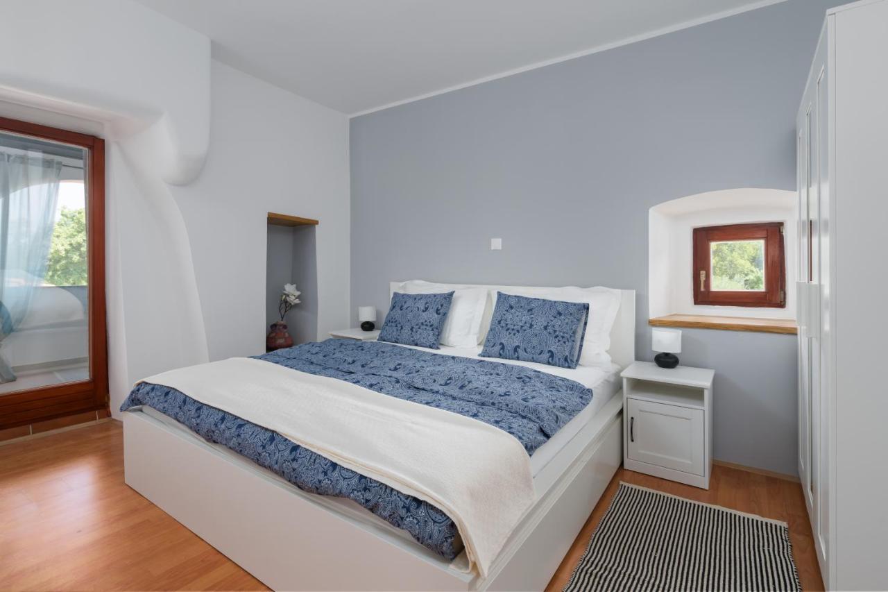 Stone Lady Holiday Home With Pool&Hot Tub,Sauna,Bbq,Garden Rasopasno Εξωτερικό φωτογραφία