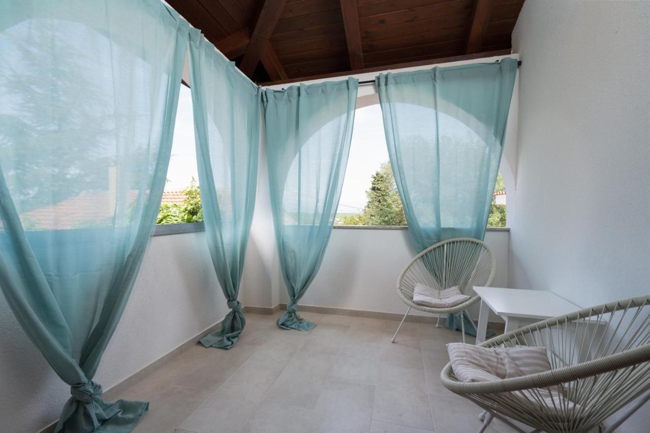 Stone Lady Holiday Home With Pool&Hot Tub,Sauna,Bbq,Garden Rasopasno Εξωτερικό φωτογραφία